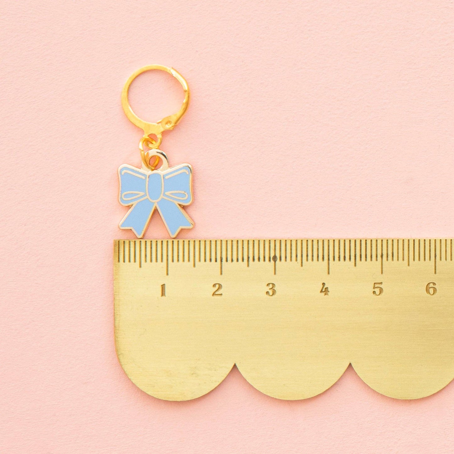 Enamel Stitch Marker / Zipper Charm: Blue Bow