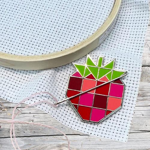 Strawberry Needle Minder – The Tipsy Needle