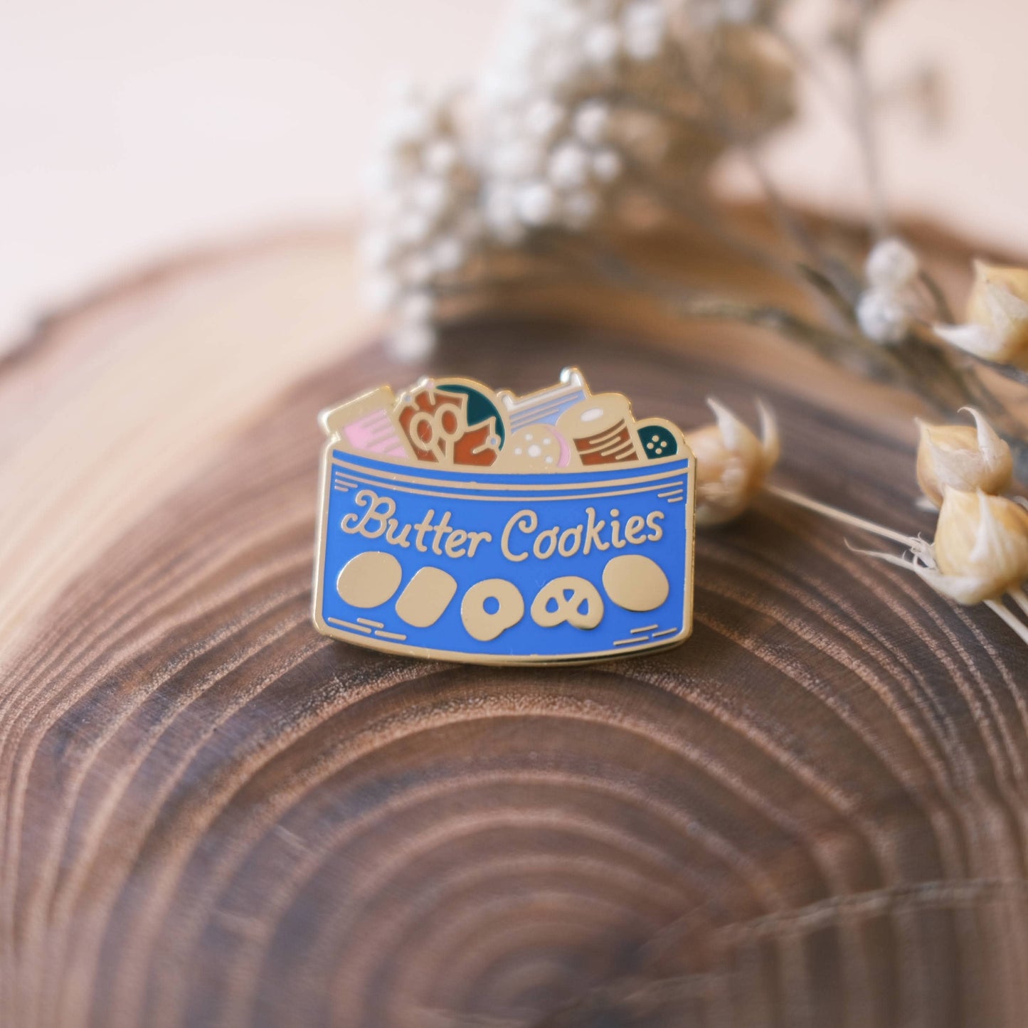 Enamel Pin: Butter Cookie Sewing Kit