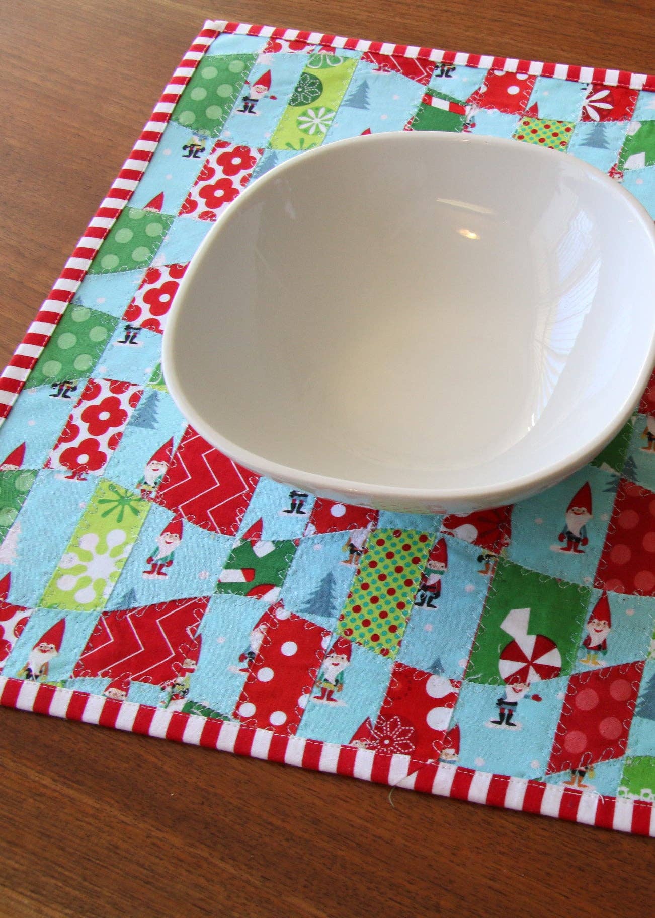 Mel’s Mats Placemat Pattern – Paper Pattern