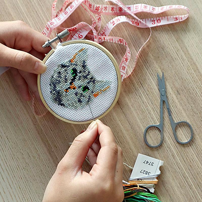 Mini Cross Stitch Cat Kit by Kikkerland