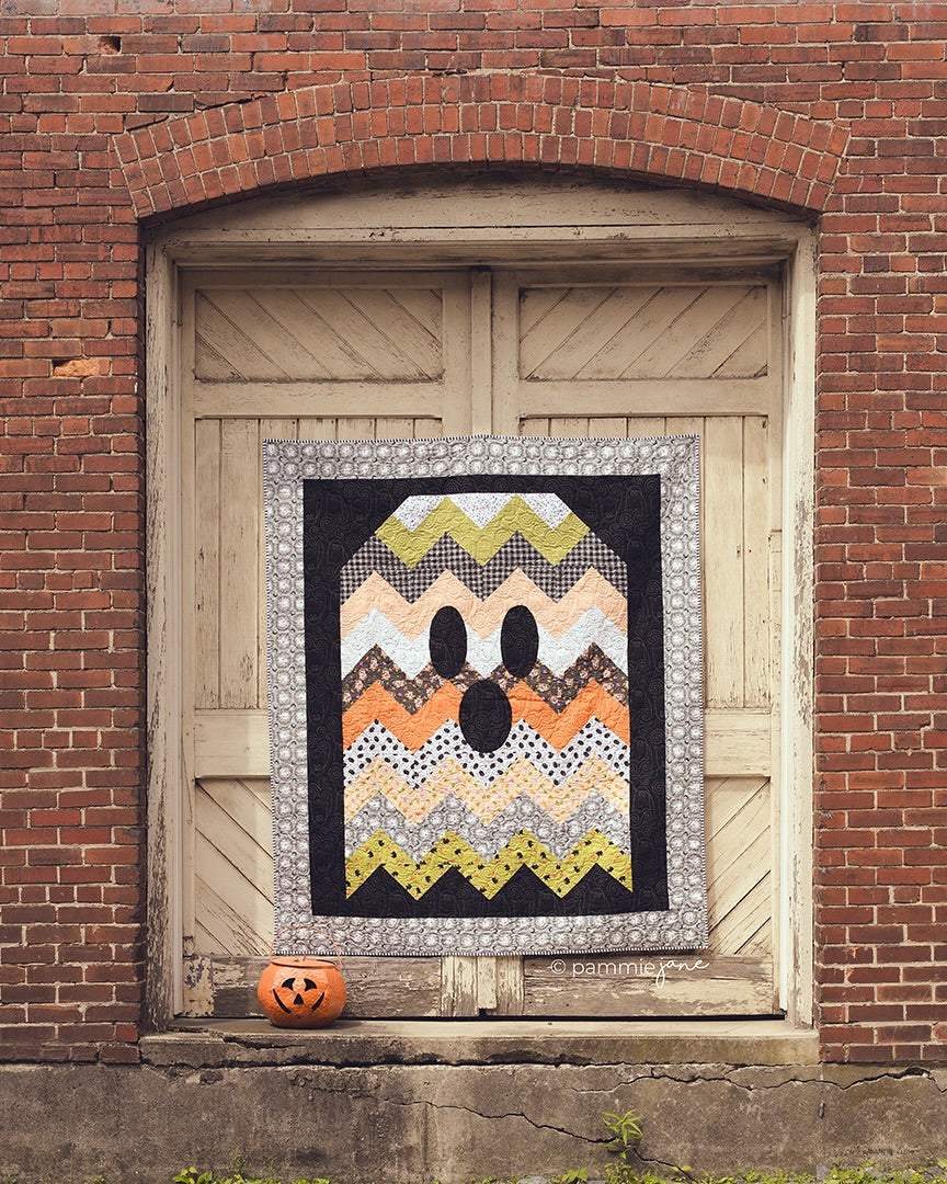 Boos & Ghouls Quilt Pattern #317 – Beginner Friendly Halloween Quilts