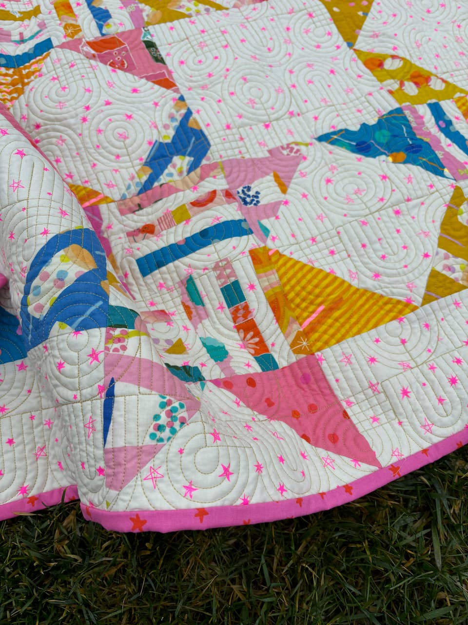 Joyful Sawtooth Stars Quilt Pattern - Printed