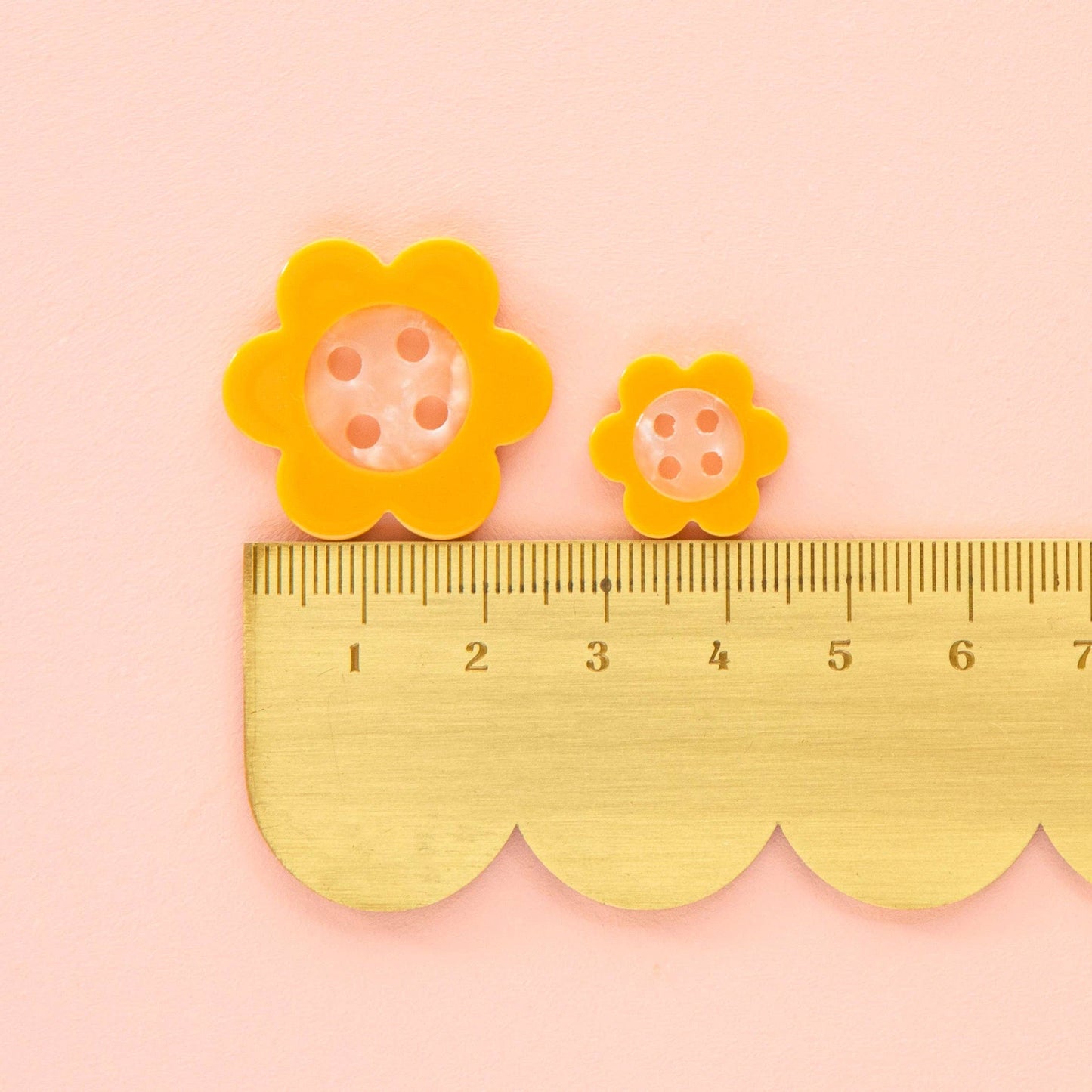 Large Yellow Daisy Buttons – Pack of 6