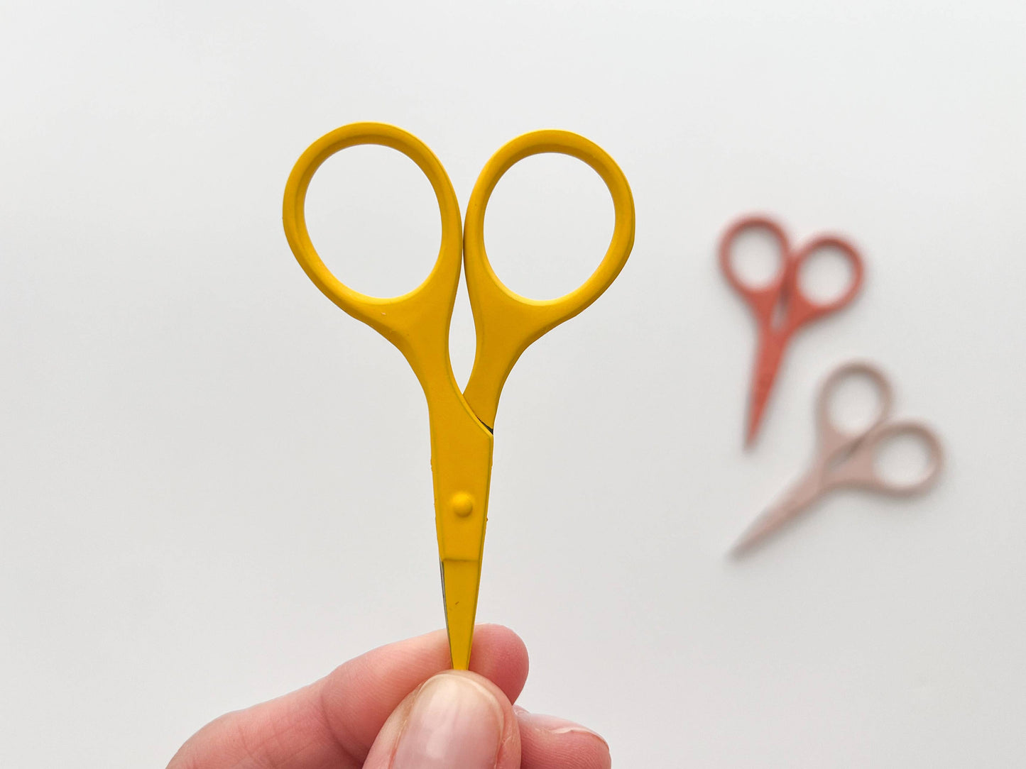Tiny Matte Scissors – Blush