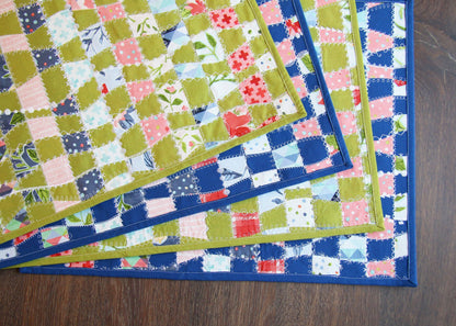 Mel’s Mats Placemat Pattern – Paper Pattern