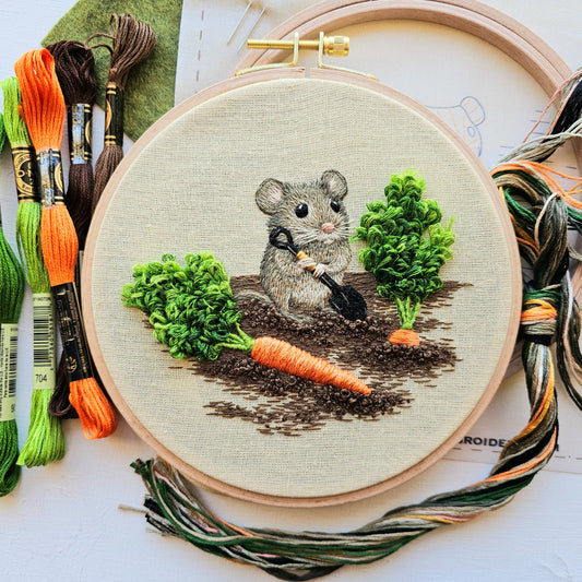 Embroidery Kit: Garden Mouse