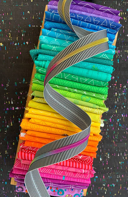 Black Stripe Zipper Tape with Rainbow Teeth